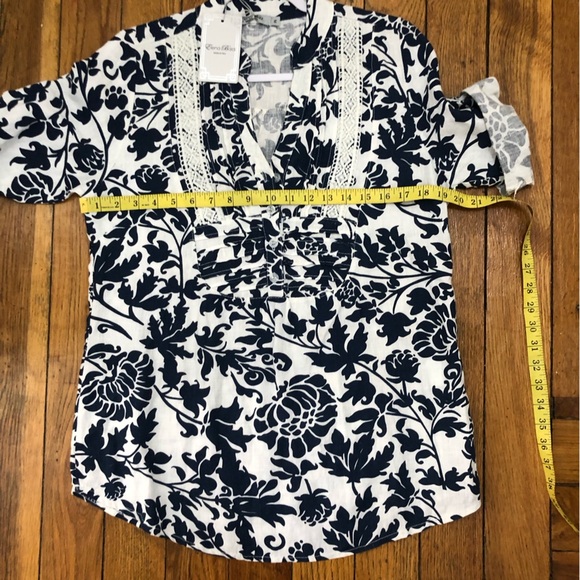 Top - Picture 12 of 16